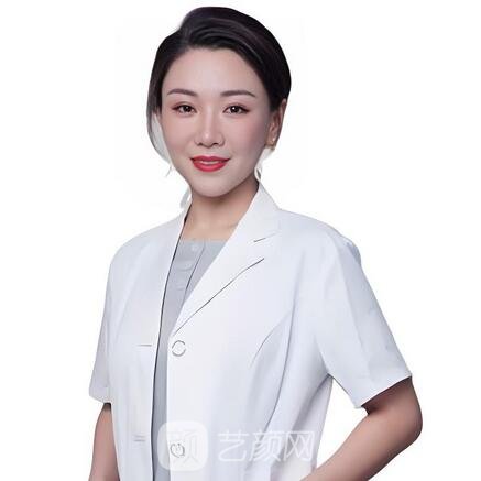 张婧