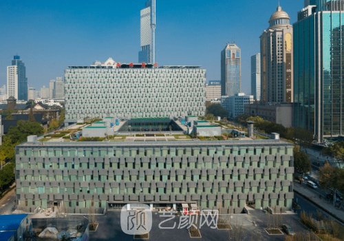 南京鼓楼医院整形科医生
