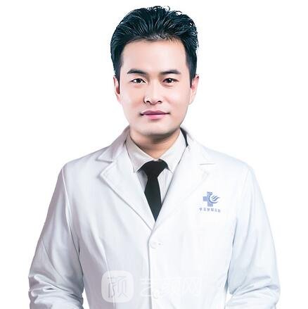 李一飞