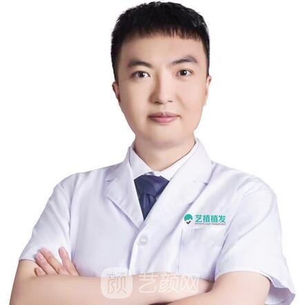 黄潇