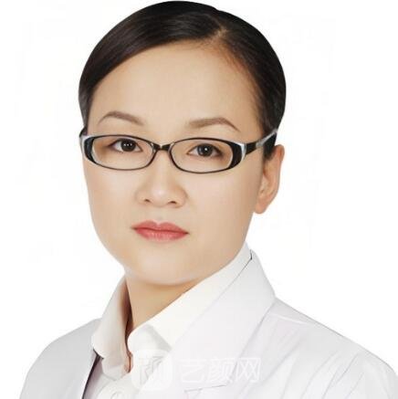 陈逸华