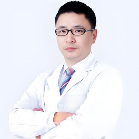 黄惠铭