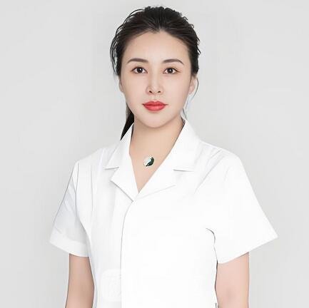 王君