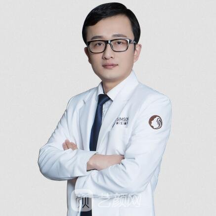 杨振乾