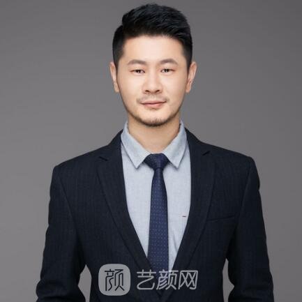 杨亚宁