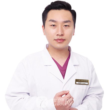 张群立