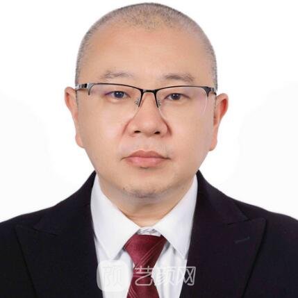 谭强