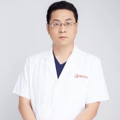 李栋梁