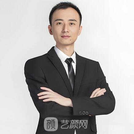 李津津