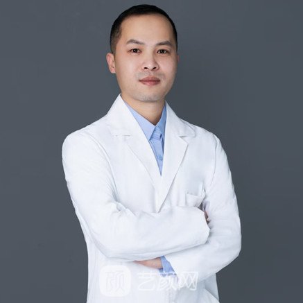 任振华