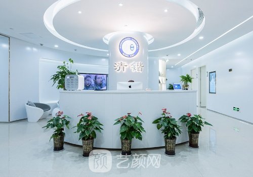 杭州李保锴医生在哪里坐