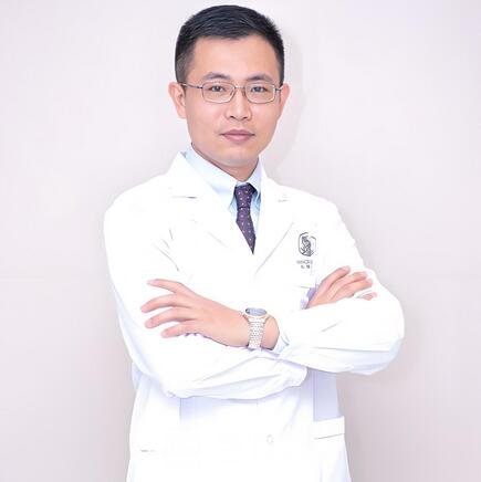 李秀林