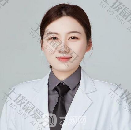 李晨