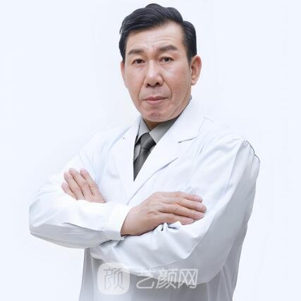 张家龙