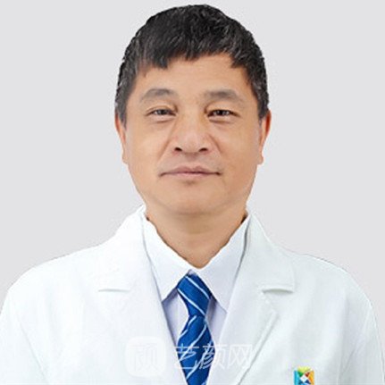 李华