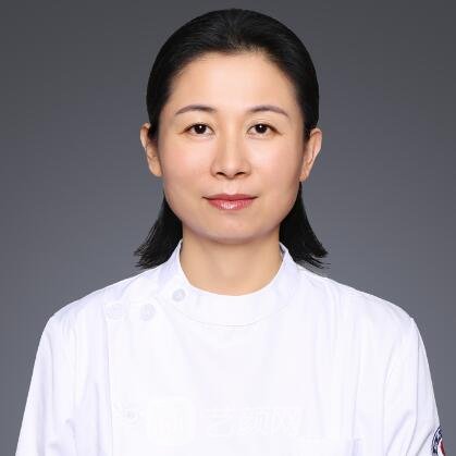 李英