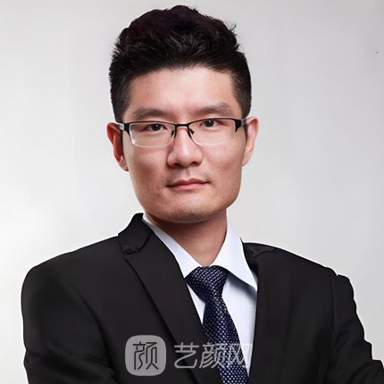 钱奕炜