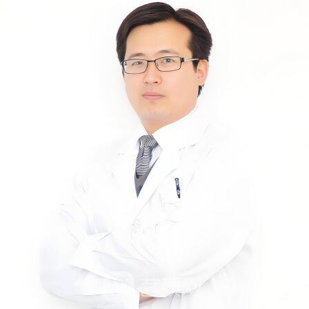 张坤
