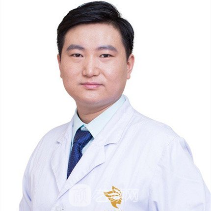 秦雷