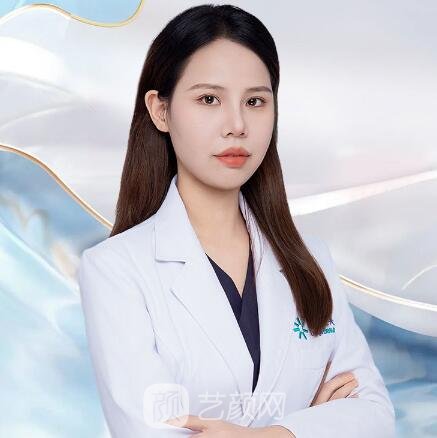 黄小青