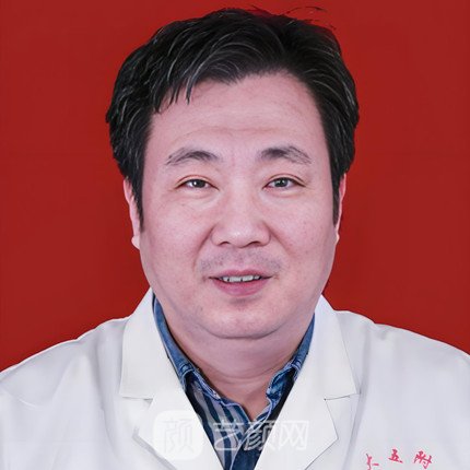 董琪
