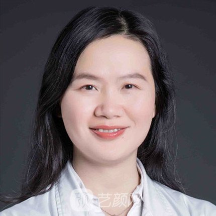周轶群