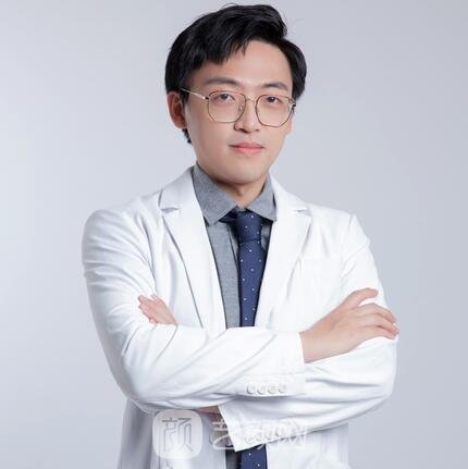 黄俊豪