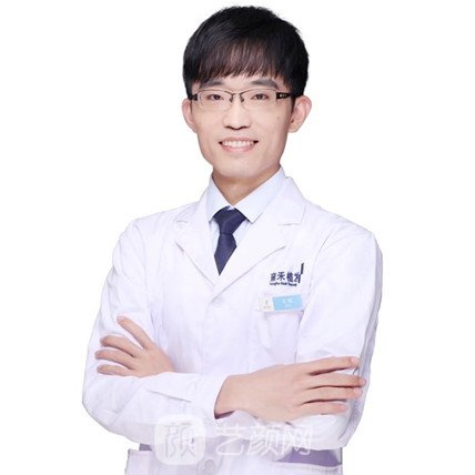 王斌