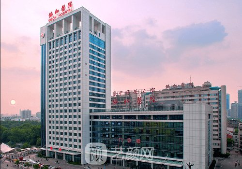 武汉协和医院隆胸专家排