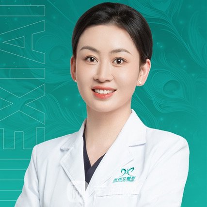 李晶