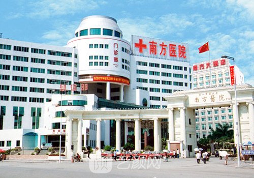 罗勇医生歪鼻矫正手术费