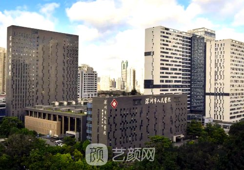 深圳做肋骨鼻哪家医院最
