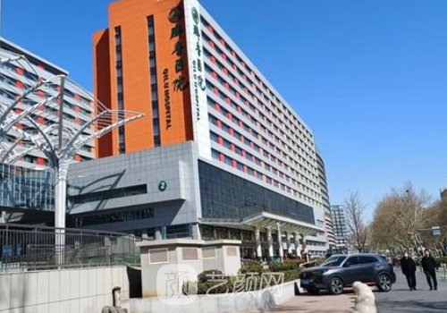 齐鲁医院假体隆胸怎么样