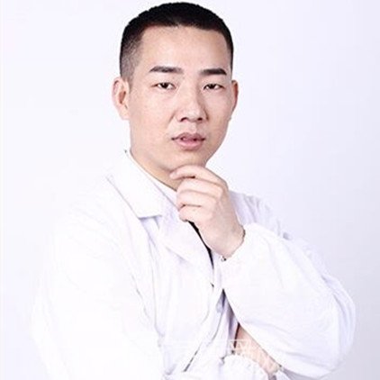 成基巧