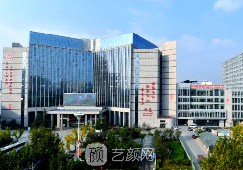 长治人民医院割双眼皮多