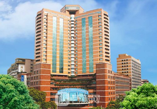 广州缩胸医生排名分享|邝