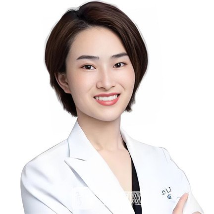 张莹
