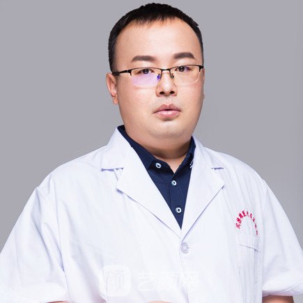 闫德雄