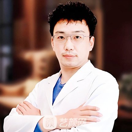 秦晓鹏