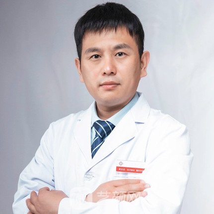 吴亚龙