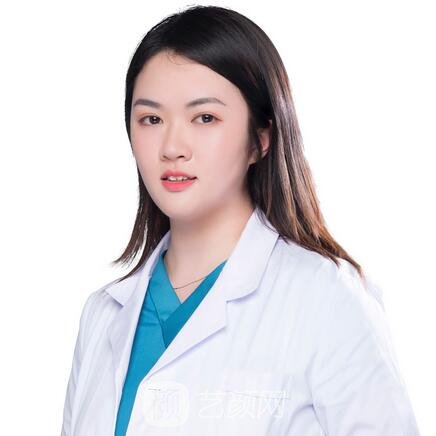 李柳琴
