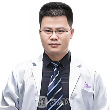 周文亮