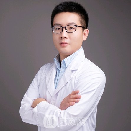 王小龙