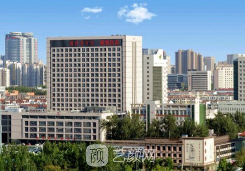 潍坊附属医院割眼皮怎么