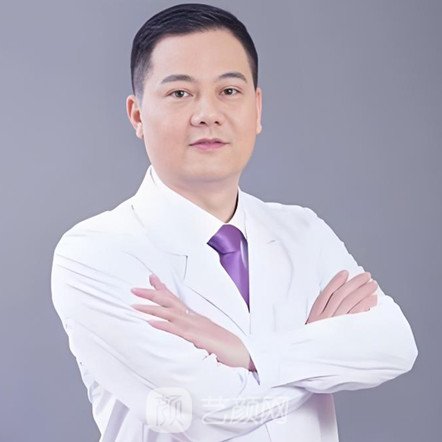 胡文亚