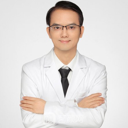 吴灿
