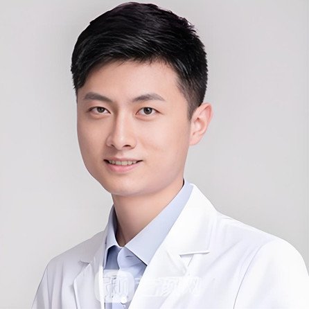 张校千