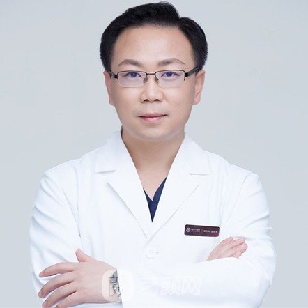 庞东亮