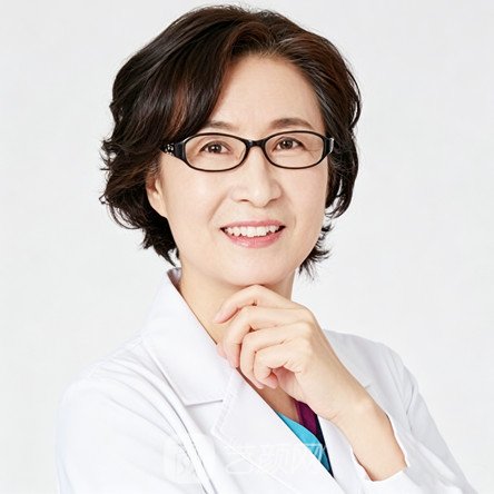 薛勤