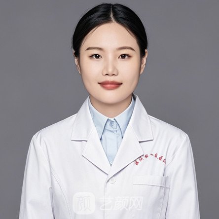 王佳雯